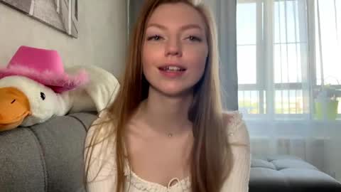 Snapshot of joyegeesey chatting on May 2026 11:04:02 AM Bella online show from May 2026 11:04:02 AM