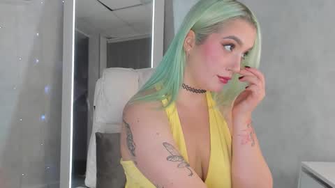 Vickie online show from September 2025 08:16:02 AM