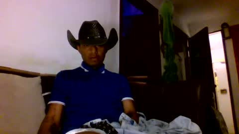 juan72701 online show from July 2026 02:40:01 AM