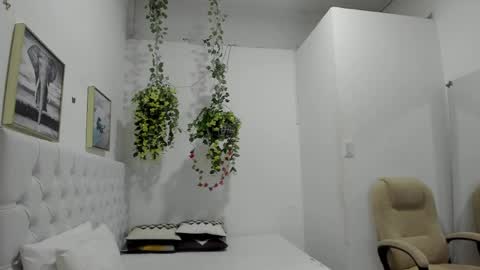 Snapshot of juana_naranjo chatting on June 2026 03:08:02 AM juana_naranjo online show from June 2026 03:08:02 AM
