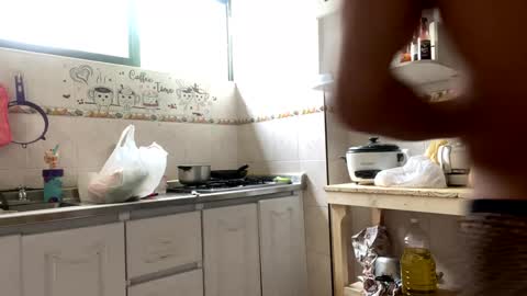 Juan Esteban online show from December 2024 12:36:01 PM