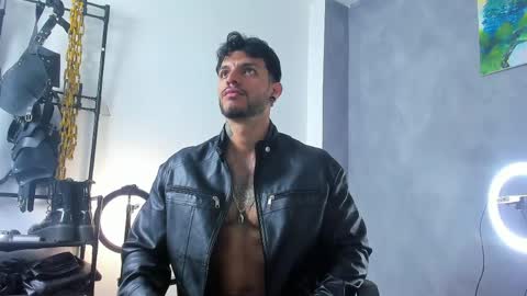 Snapshot of juanbladde chatting on May 2026 11:59:02 AM Juan Esteban online show from May 2026 11:59:02 AM