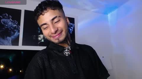 juancamilo66_ online show from February 2025 04:08:02 AM