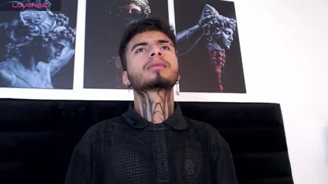 juancamilo66_ online show from February 2025 04:03:02 AM