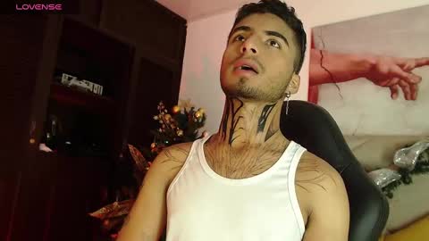 Snapshot of juancamilo_66 chatting on December 2024 03:37:02 AM Juan online show from December 2024 03:37:02 AM