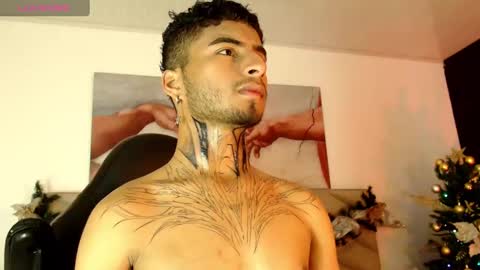 Snapshot of juancamilo_66 chatting on December 2024 11:19:01 PM Juan online show from December 2024 11:19:01 PM