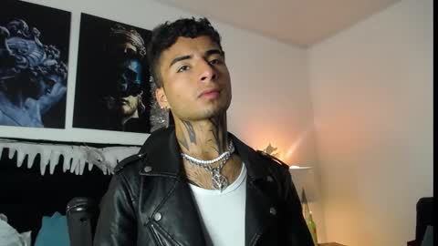 Snapshot of juancamilo_66 chatting on January 2025 02:14:02 AM Juan online show from January 2025 02:14:02 AM