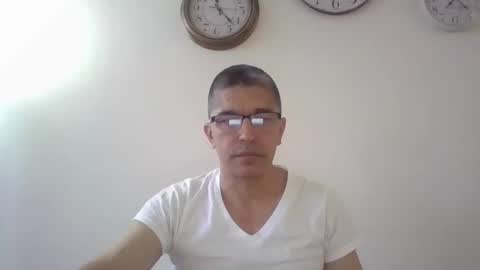 juanearth1 online show from February 2026 12:23:01 PM