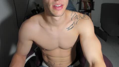 Snapshot of juanisimo_ chatting on March 2026 11:44:01 PM JUANISIMO online show from March 2026 11:44:01 PM