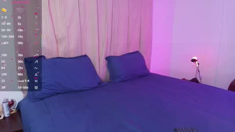 Snapshot of juanitablue chatting on September 2025 04:17:01 PM Blue online show from September 2025 04:17:01 PM