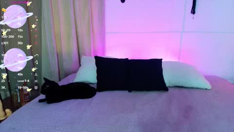 Snapshot of juanitablue chatting on November 2025 04:07:02 PM Blue online show from November 2025 04:07:02 PM