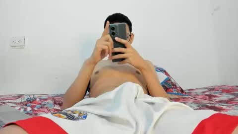 juansuarez204 online show from December 2025 10:05:01 PM