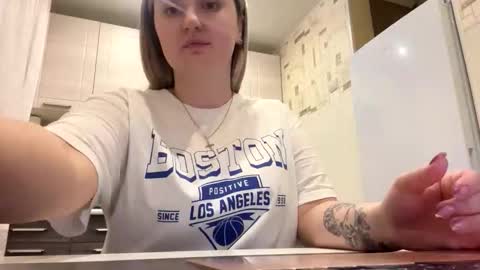 JudeValenti online show from October 2025 06:08:02 PM