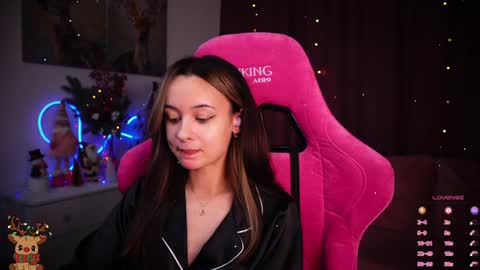 Angelina online show from January 2025 10:44:02 PM