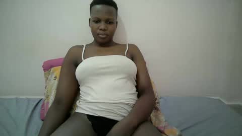 juicy_bella2 online show from September 2025 10:41:01 AM