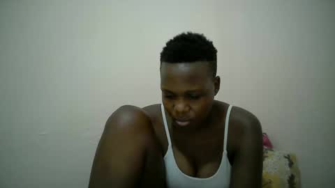 juicy_bella2 online show from September 2025 10:37:02 PM