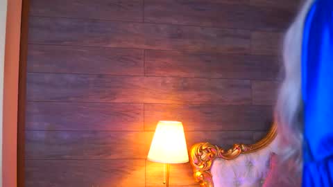 Jessye online show from December 2025 09:45:01 PM