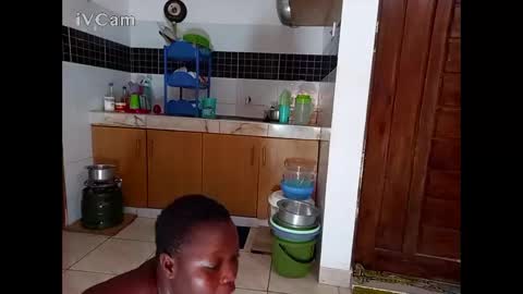 Snapshot of juicybooty_001 chatting on January 2025 01:12:02 PM Sweetass online show from January 2025 01:12:02 PM