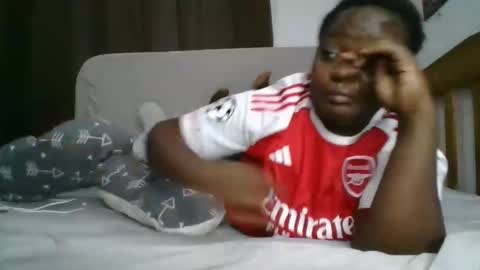 Snapshot of juicybooty_001 chatting on November 2025 09:00:02 AM Sweetass online show from November 2025 09:00:02 AM