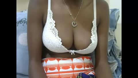 juicyebonitaa online show from November 2025 07:02:01 PM