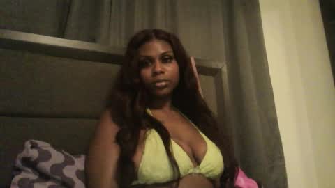 JuicyExotic online show from November 2025 01:43:01 PM