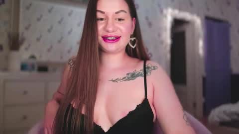 Elena online show from October 2025 03:35:02 PM