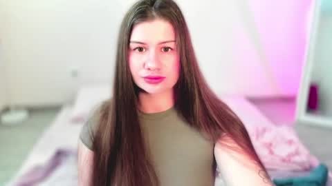 Snapshot of juicyhelenx chatting on June 2026 07:44:01 AM Elena online show from June 2026 07:44:01 AM