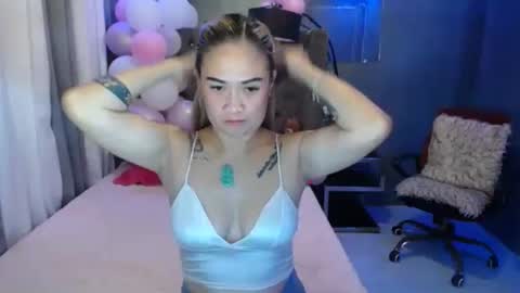 Snapshot of juicyliciousgirl chatting on May 2026 07:30:02 PM Den online show from May 2026 07:30:02 PM
