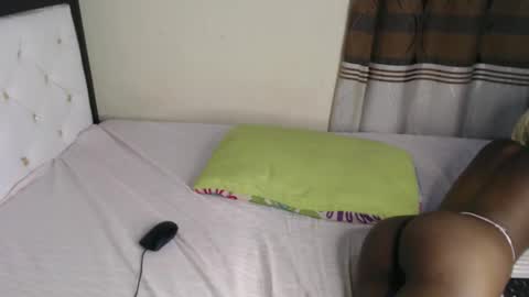 Snapshot of juicymunirah chatting on September 2025 03:50:01 PM juicymunirah online show from September 2025 03:50:01 PM