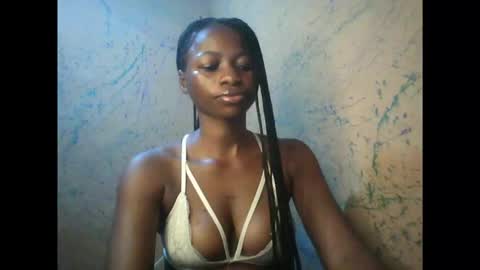 Snapshot of juicypiexx chatting on October 2025 11:35:01 PM juicypiexx online show from October 2025 11:35:01 PM