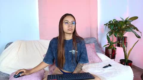 Jules and Gia online show from September 2025 03:14:01 PM