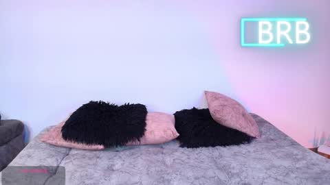 Jules and Gia online show from March 2026 09:15:02 AM