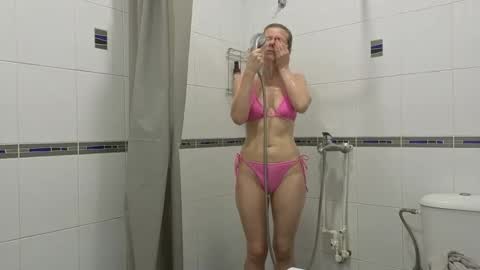 julia_giulia online show from November 2025 03:38:01 AM