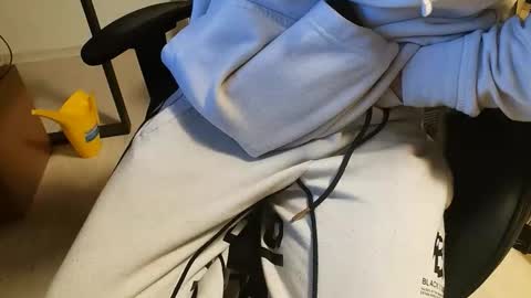 julia_official online show from February 2026 09:26:01 PM