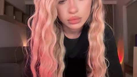 Snapshot of julia_rle chatting on October 2025 09:04:02 PM Julia R Le online show from October 2025 09:04:02 PM