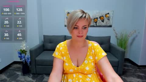 Julia online show from November 2025 06:59:02 AM