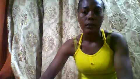 Snapshot of juliaaldy chatting on May 2026 04:31:01 AM juliaaldy online show from May 2026 04:31:01 AM