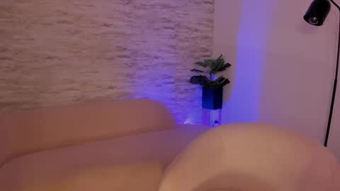 Julia Belle online show from October 2025 11:05:01 PM
