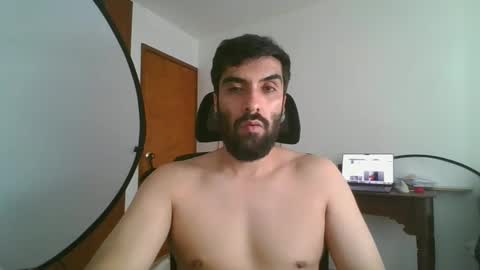 Snapshot of julian_patino chatting on October 2025 08:38:02 PM julian_patino online show from October 2025 08:38:02 PM