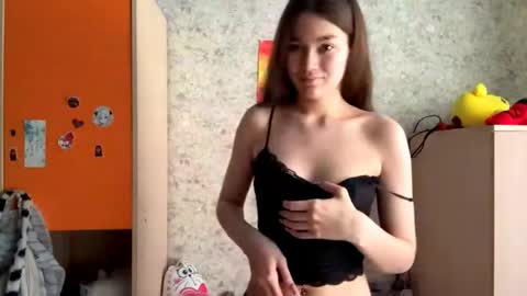 Viola online show from May 2026 01:00:01 AM