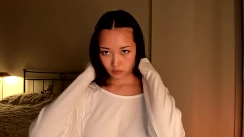 julia online show from February 2025 08:36:01 PM