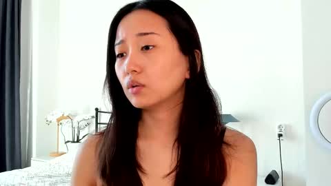julia online show from March 2025 05:59:02 AM