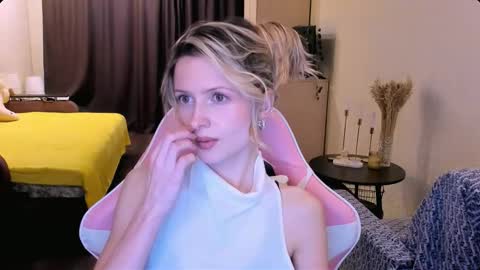 Julie online show from February 2026 12:43:02 PM