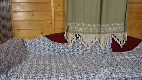 Snapshot of julie_joyride chatting on September 2025 11:51:02 PM Julie and TheAverageGuy aka Max online show from September 2025 11:51:02 PM