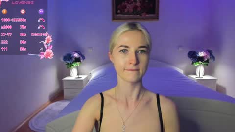 Snapshot of julieblazex chatting on May 2026 07:30:01 PM julieblazex online show from May 2026 07:30:01 PM