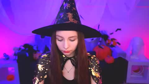 juliedaniel online show from October 2025 05:22:01 AM