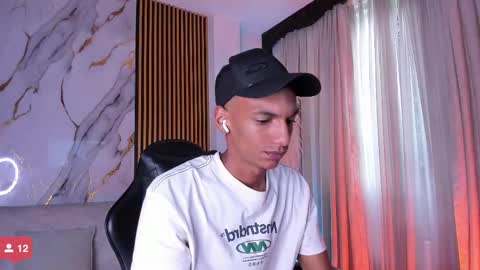 Julien online show from November 2025 12:16:01 PM