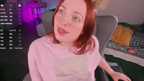 Snapshot of juliet_schoolgirl chatting on December 2024 06:37:02 PM Juliet online show from December 2024 06:37:02 PM