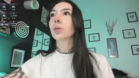 Snapshot of juliet_sourire chatting on June 2026 12:32:01 PM juliet_sourire online show from June 2026 12:32:01 PM