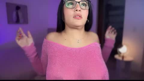 Julieta92  online show from November 2025 03:57:01 PM